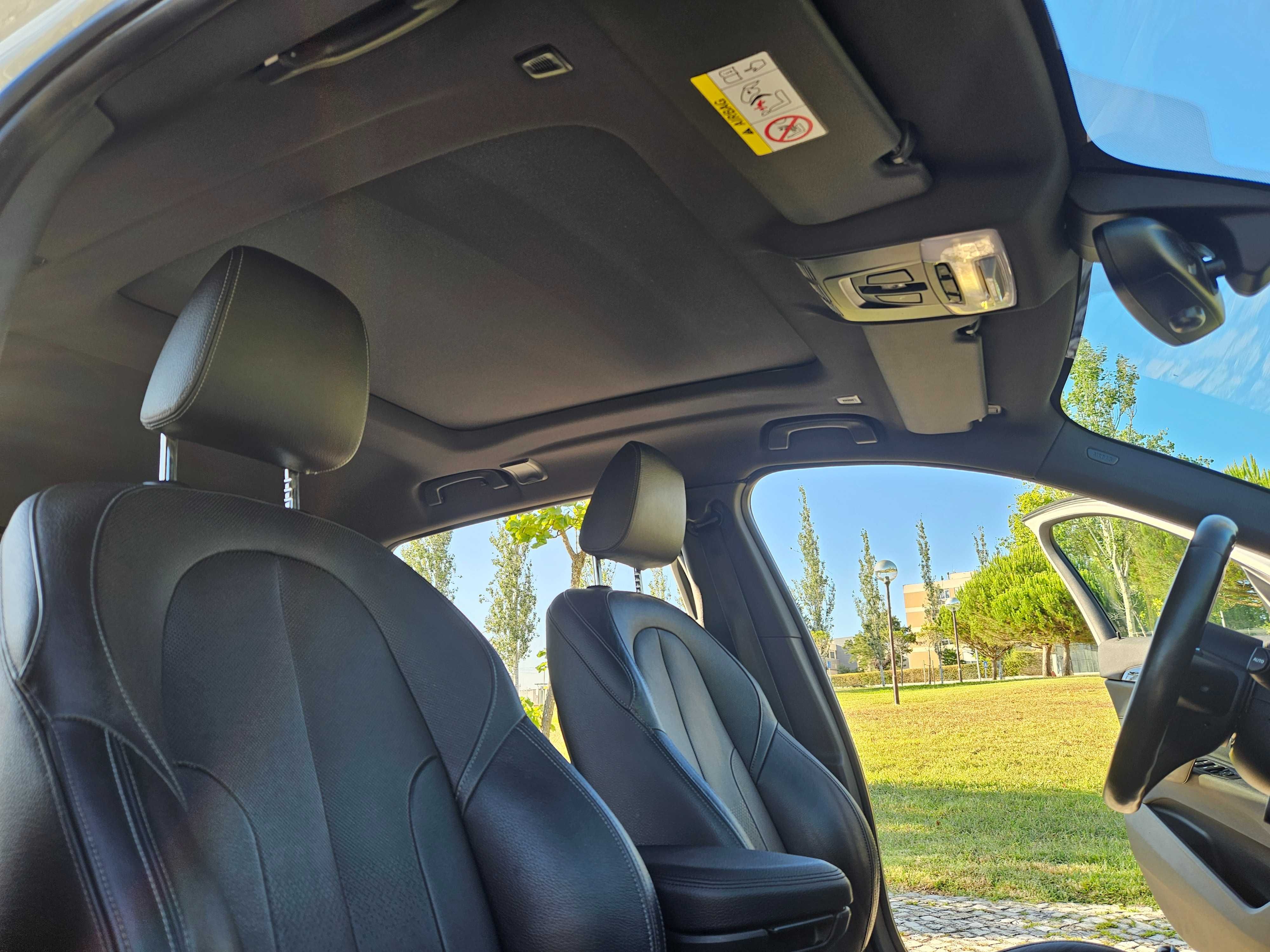 BMW X2 sDrive20i Pack M Sport • 192cv • Teto Panorâmico • Navi • LED