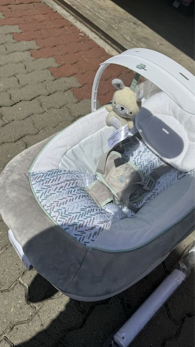 Leżaczek bujaczek Ingenuity huśtawka dwukierunkowa wibracje, bujanie