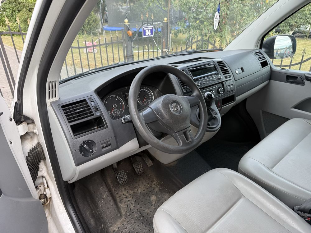 Volkswagen Transporter 2015 T5 LONG lift klima ladny