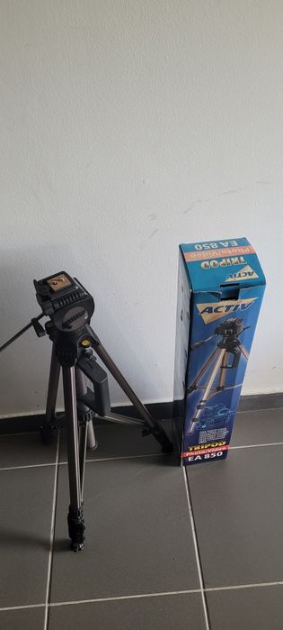 Tripé Activ para camaras de filmar e fotográficas