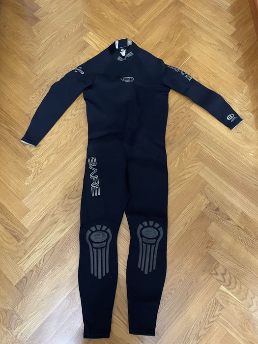 Гидрокостюм для дайвинга