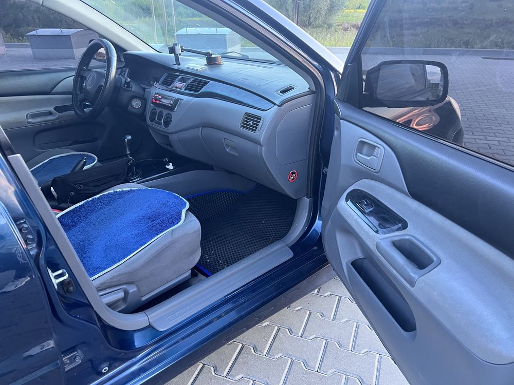 Mitsubishi lancer 9