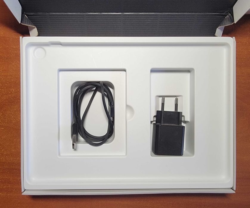 Планшет Asus ZenPad 10 3G Z300CG (P021)