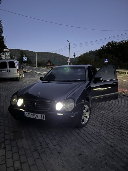 Мереседес E210 рест