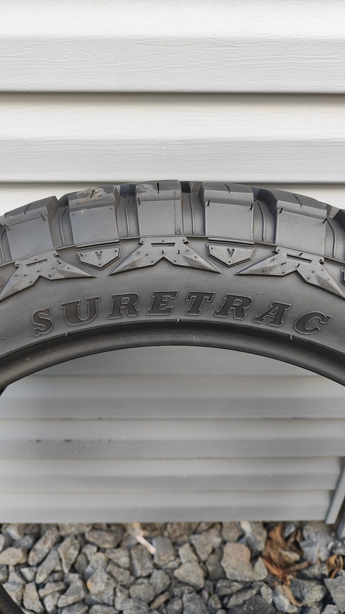 Шини Suretrac всесезонні 33*12.50 R22LT