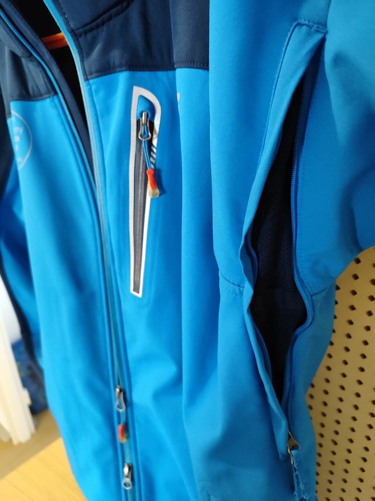 4F Softshell Aqua Tech