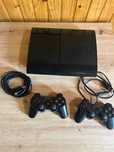 PlayStation 3 Super Slim с прошивкой HEN + 2 джойстика