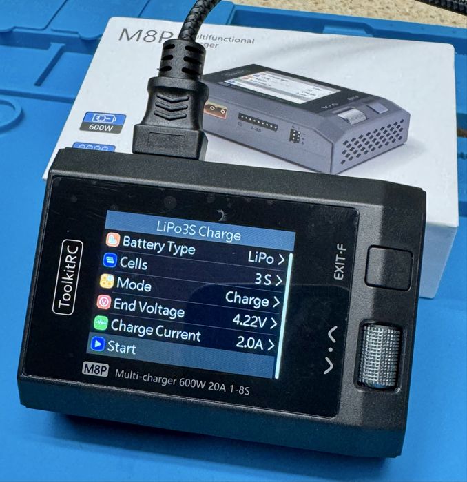 ToolkitRC M8P зарядное устройство для любых аккумуляторов