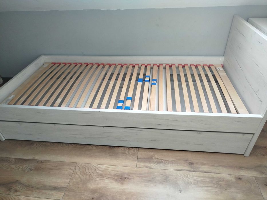 Łóżko młodzieżowe Agata