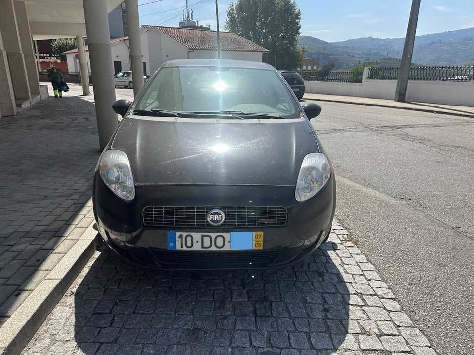 FIAT grand punto GASÓLEO 90 CVS Caixa automática.
