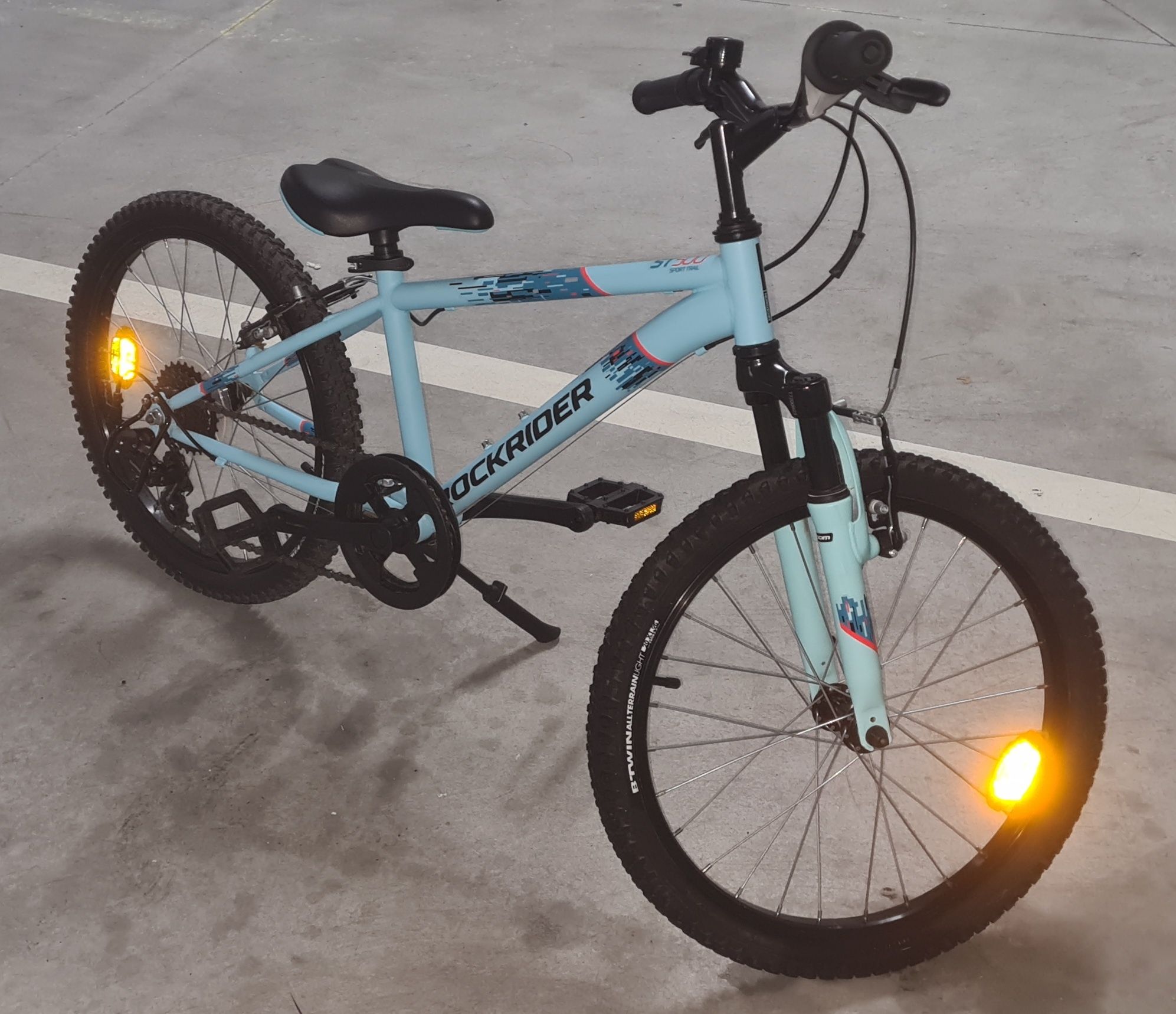 Bicicleta Decathlon 6-9 anos.