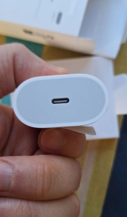 Новый оригинпльный блок адаптер для зарядки Apple iphone typeC USB
