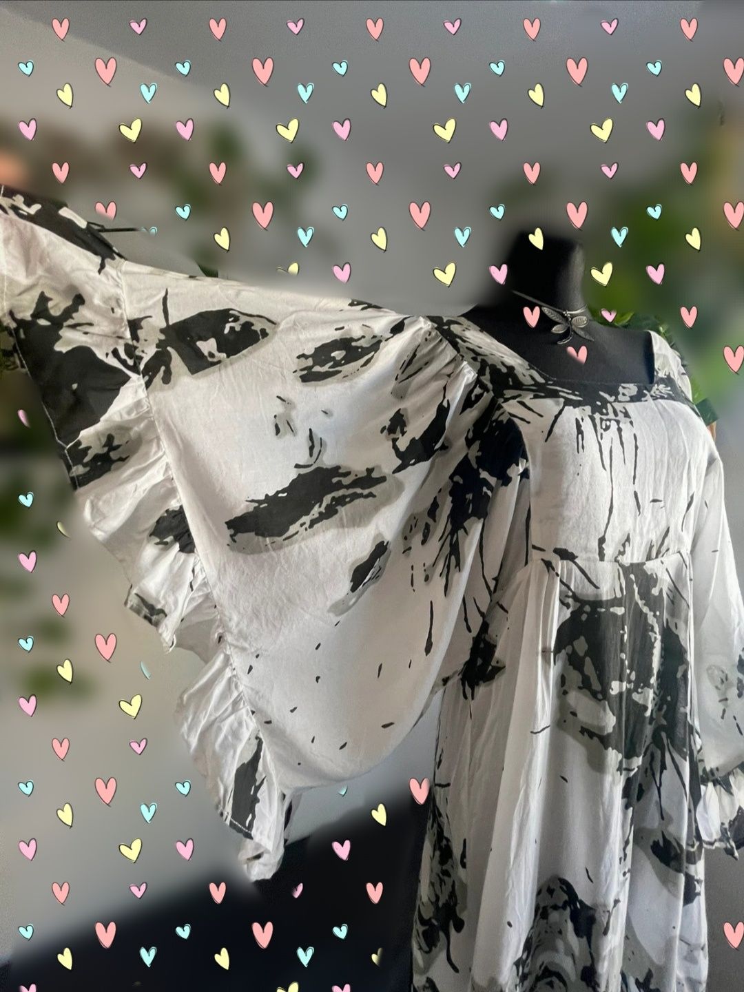 Sukienka boho z szerokimi rękawami