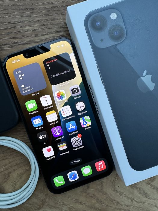Apple IPhone Айфон 13 128ГБ Чорний, Неверлок, Оригінал