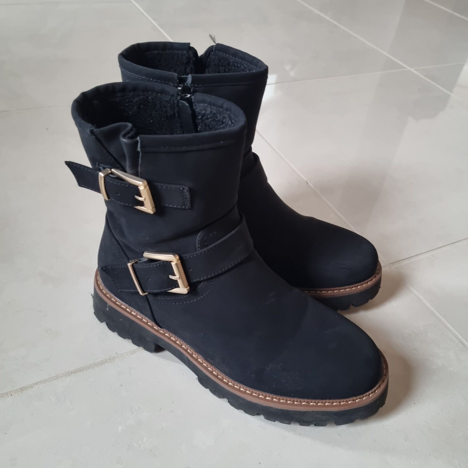 Buty/botki dziewczęce rozm. 38