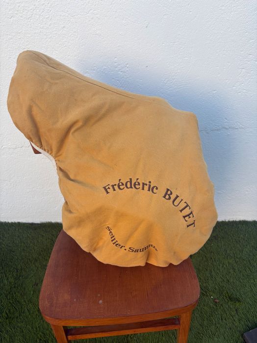 sela de salto Frederic Butet 16 polegadas plana