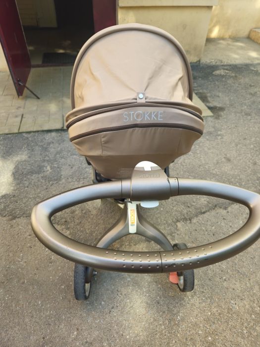 Продам дитячий візочок Stokke