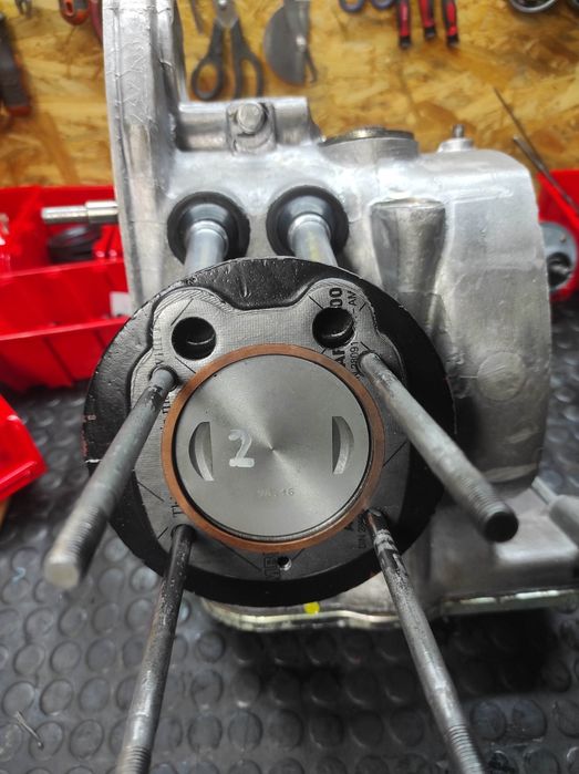 Tłumiki układy wydechowe K750 Dniepr Ural M72 remonty motocykli tłoki