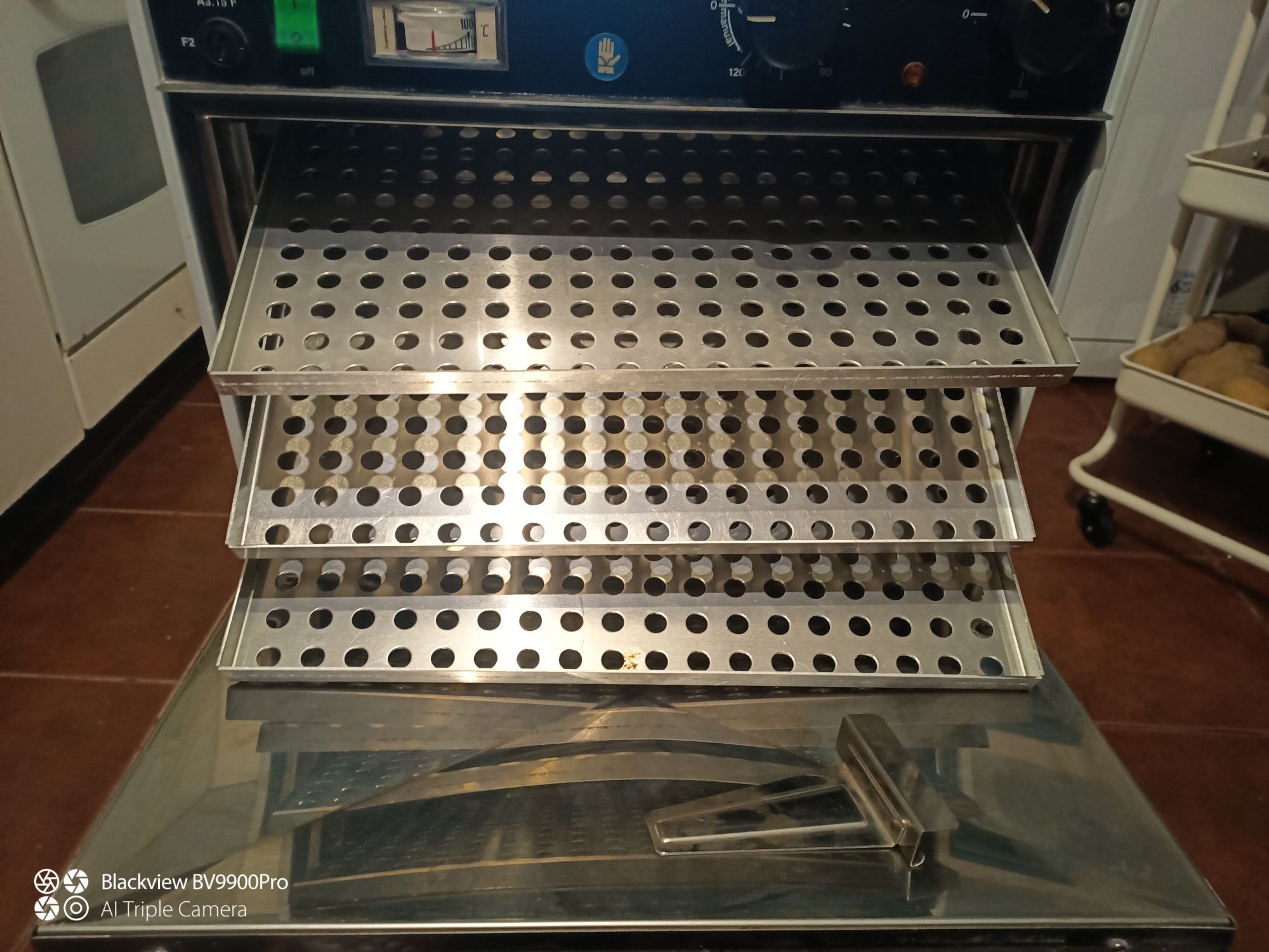Um ótimo forno com interior inox