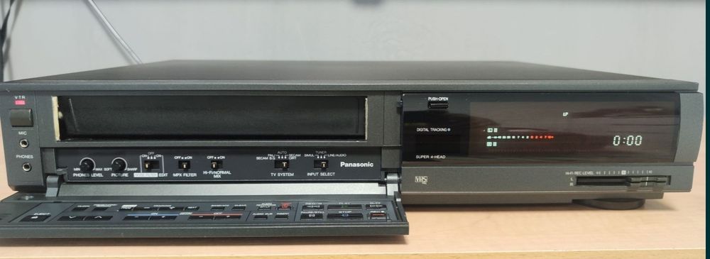 Видеомагнитофон Panasonic NV F65 Hi-Fi st 6head (Да, это Он!)