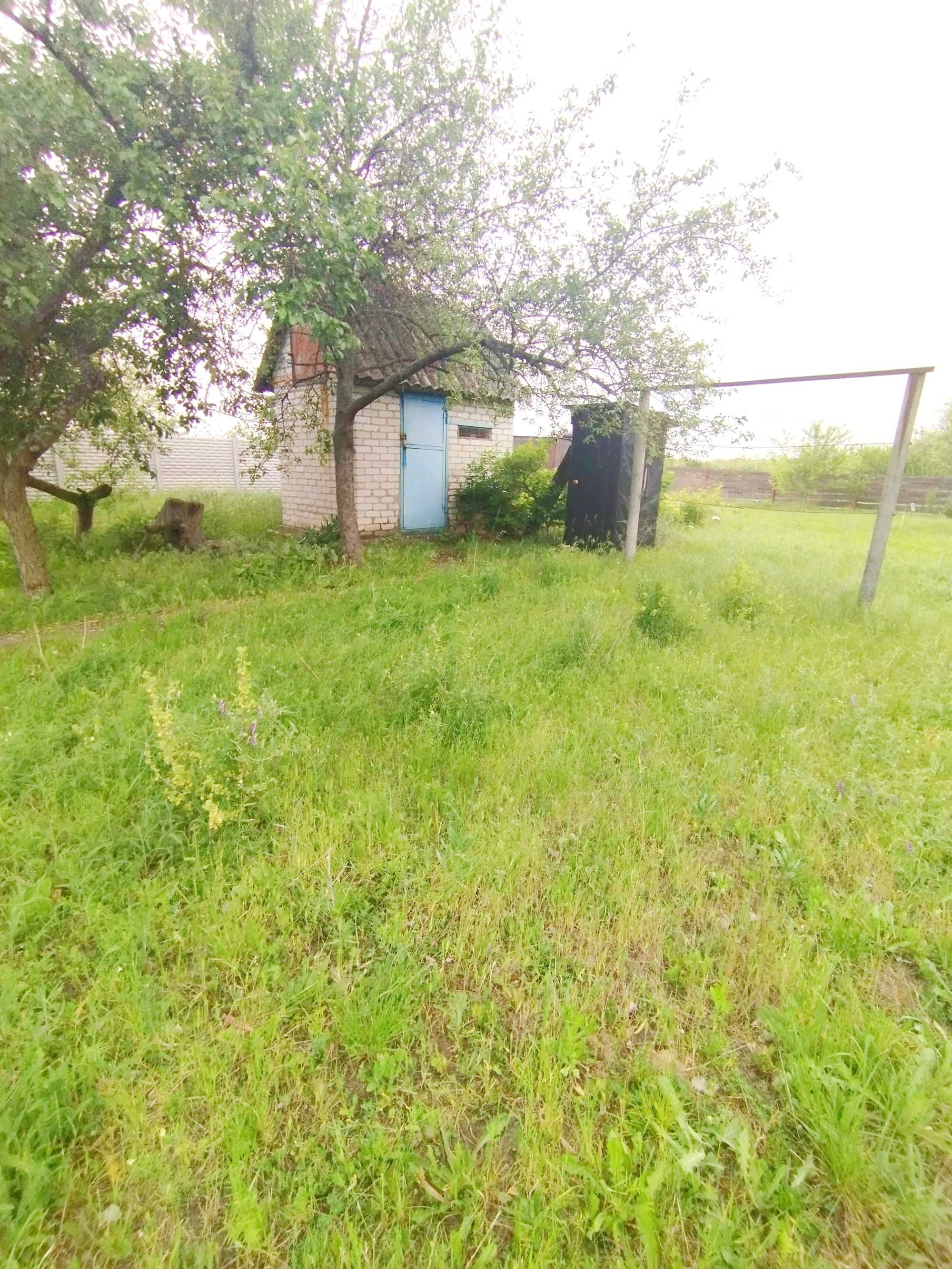 Продам   домик в Песчанке рядом с речкой.