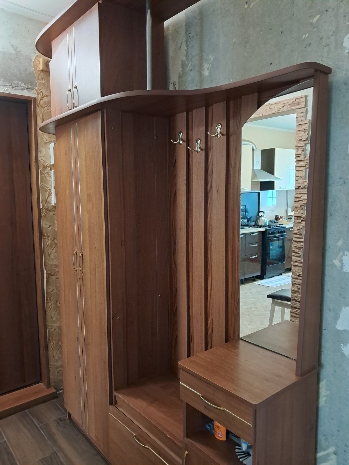 Меблі для дому,прихожа