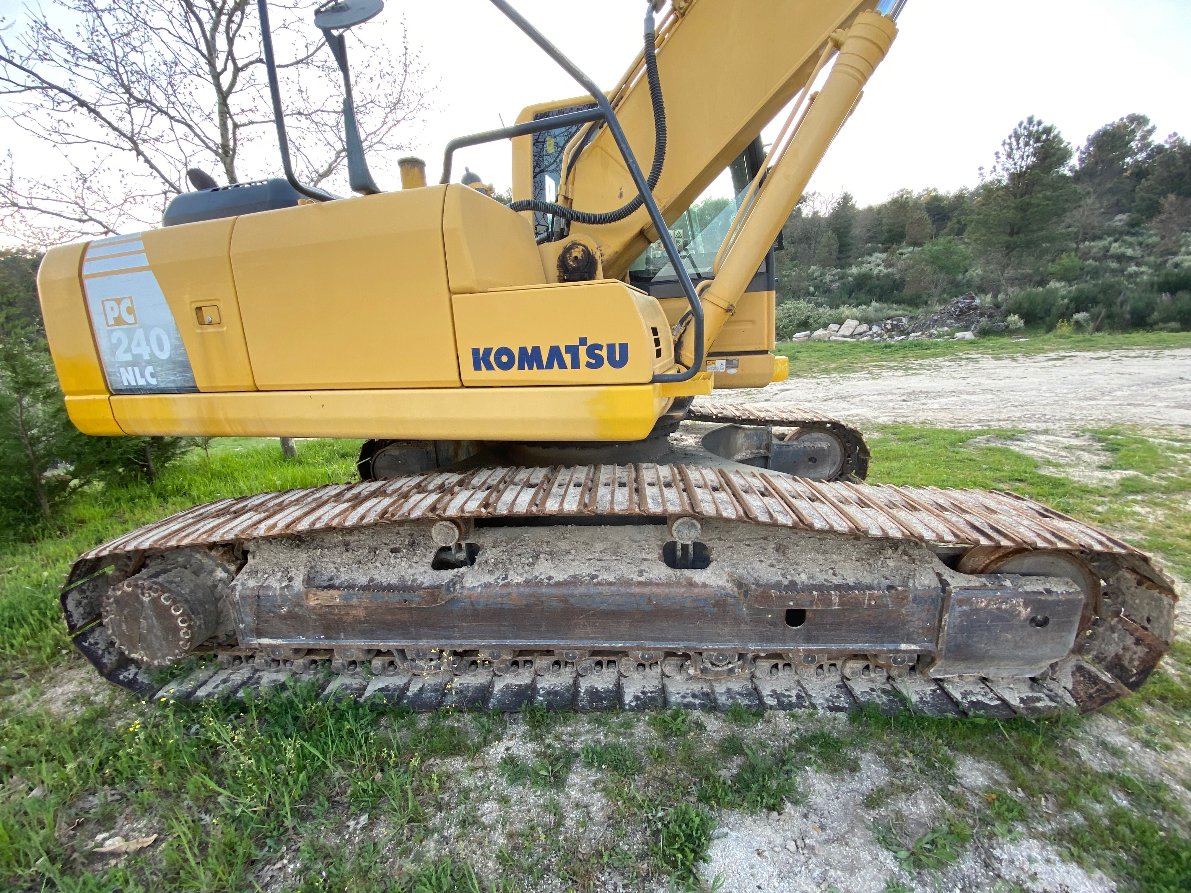 Giratoria Komatsu PC240 NLC