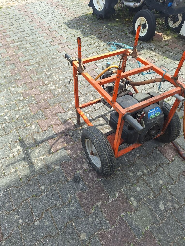 Auto bomba honda