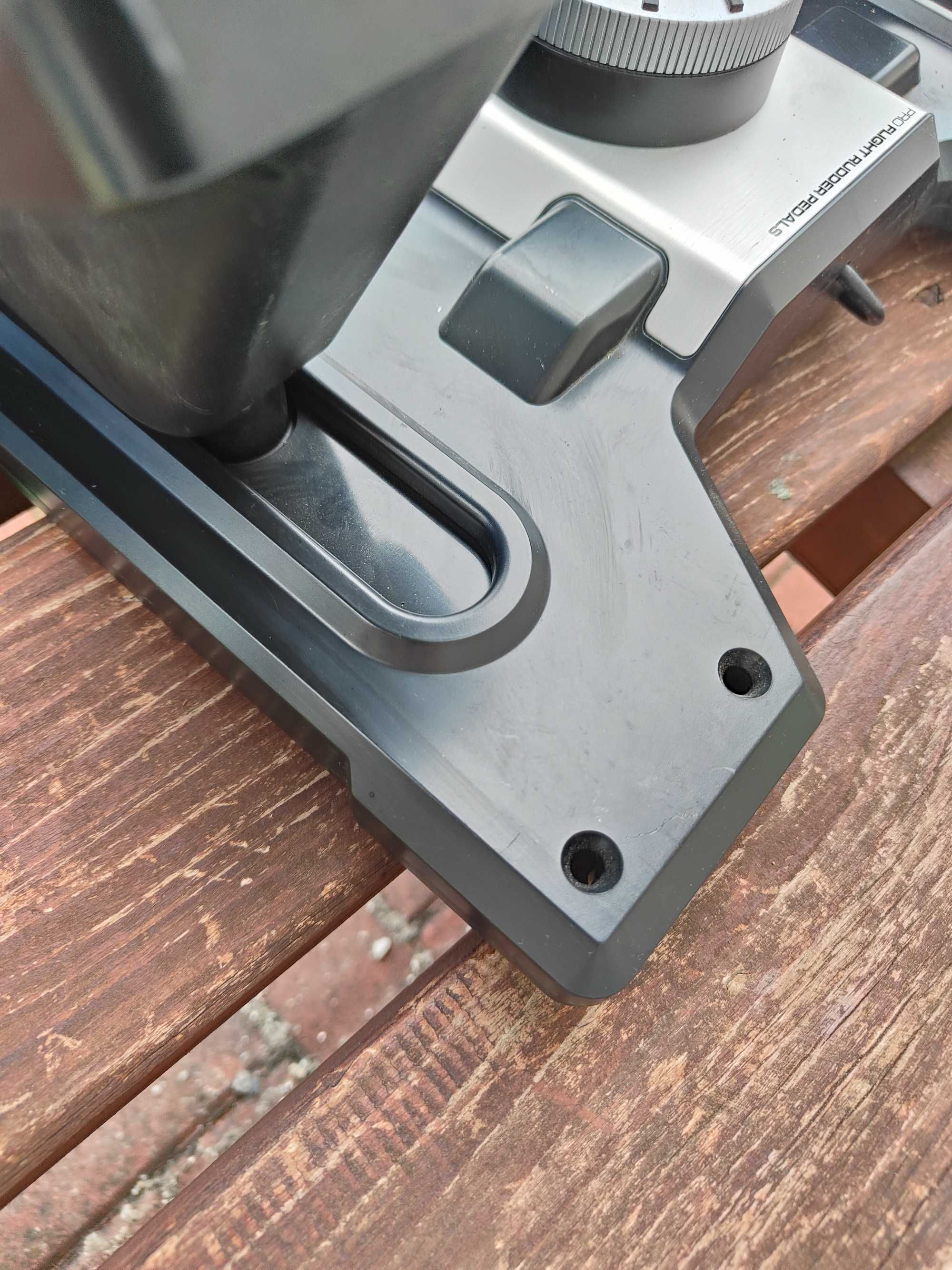 Pedały Saitek Pro Flight Rudder Pedals do symulatora Symulator