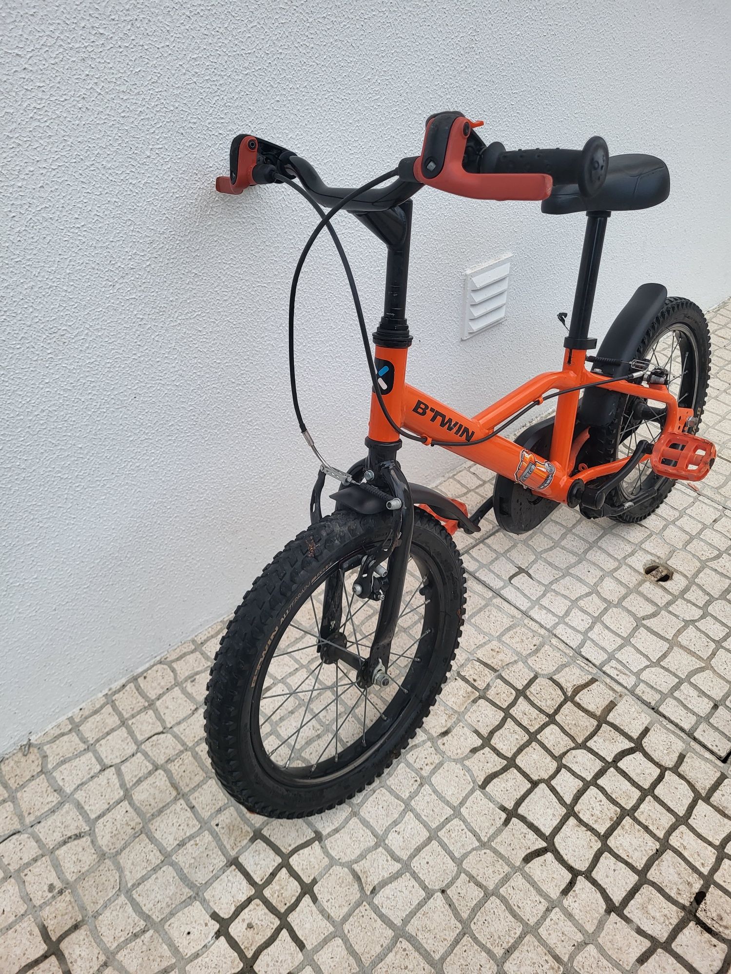 Bicicleta b-twin/ decathlon robot 500 roda 16