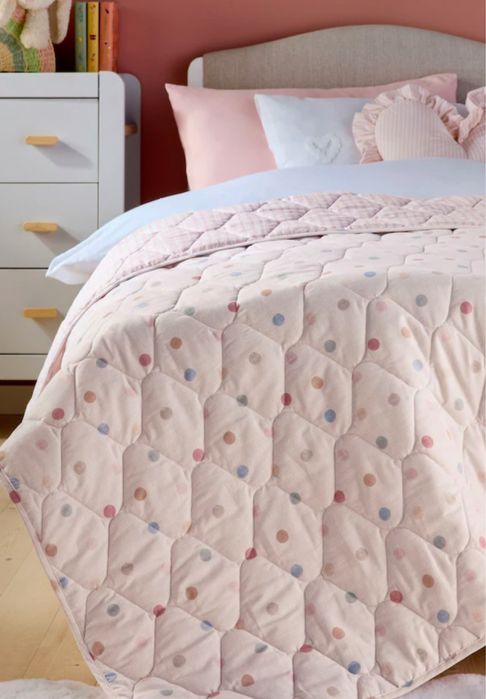 Дуже гарне покривало Next(2 шт) 150*200