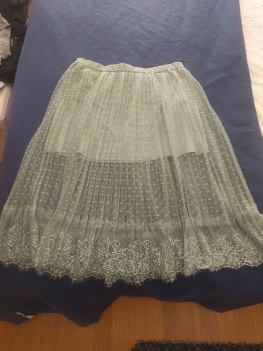 Vendo saia cor verde