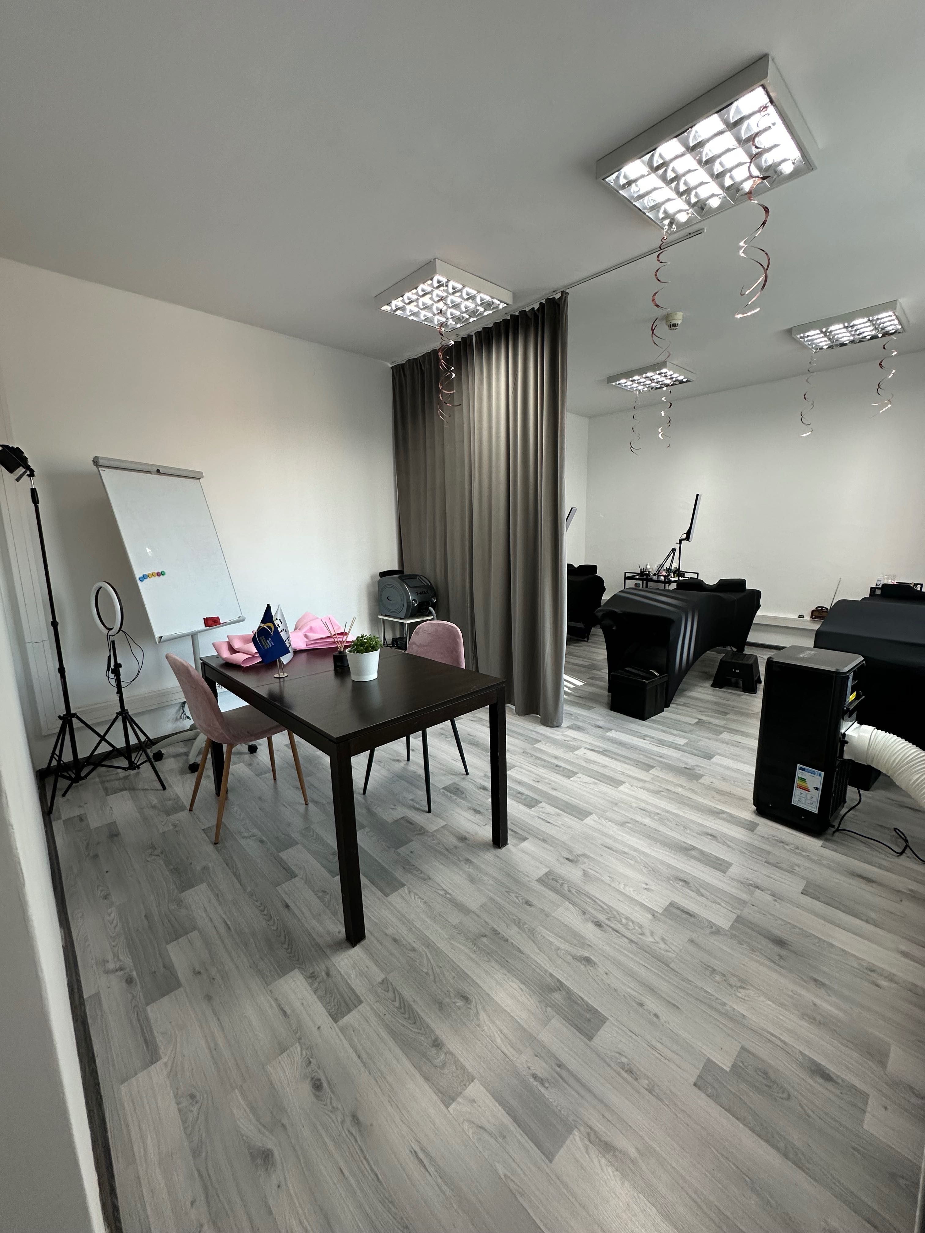Na sprzedaż gotowy biznes beauty – Lash Akademia w centrum Krakowa!