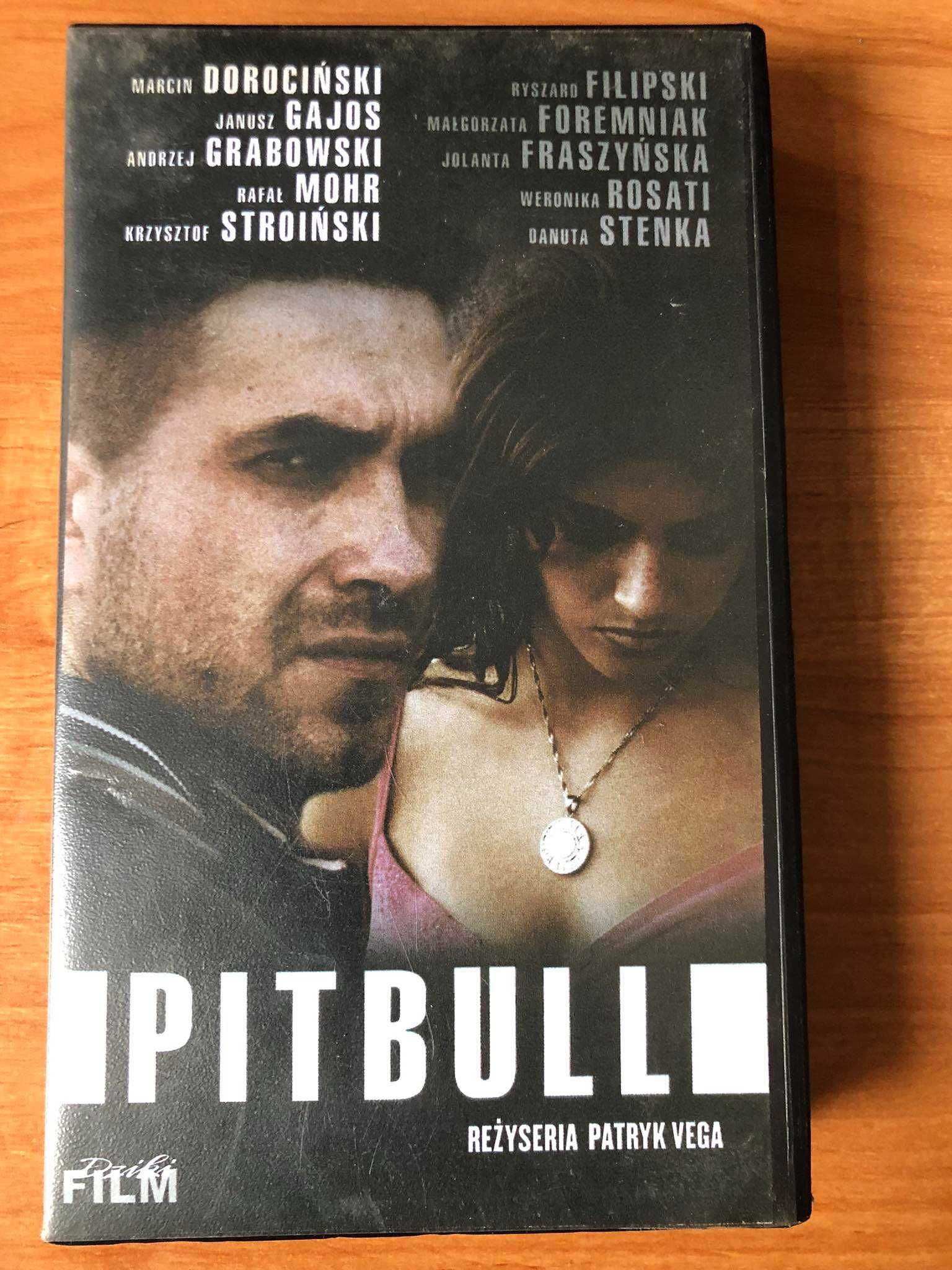 Film Pitbull VHS , stan bardzo dobry