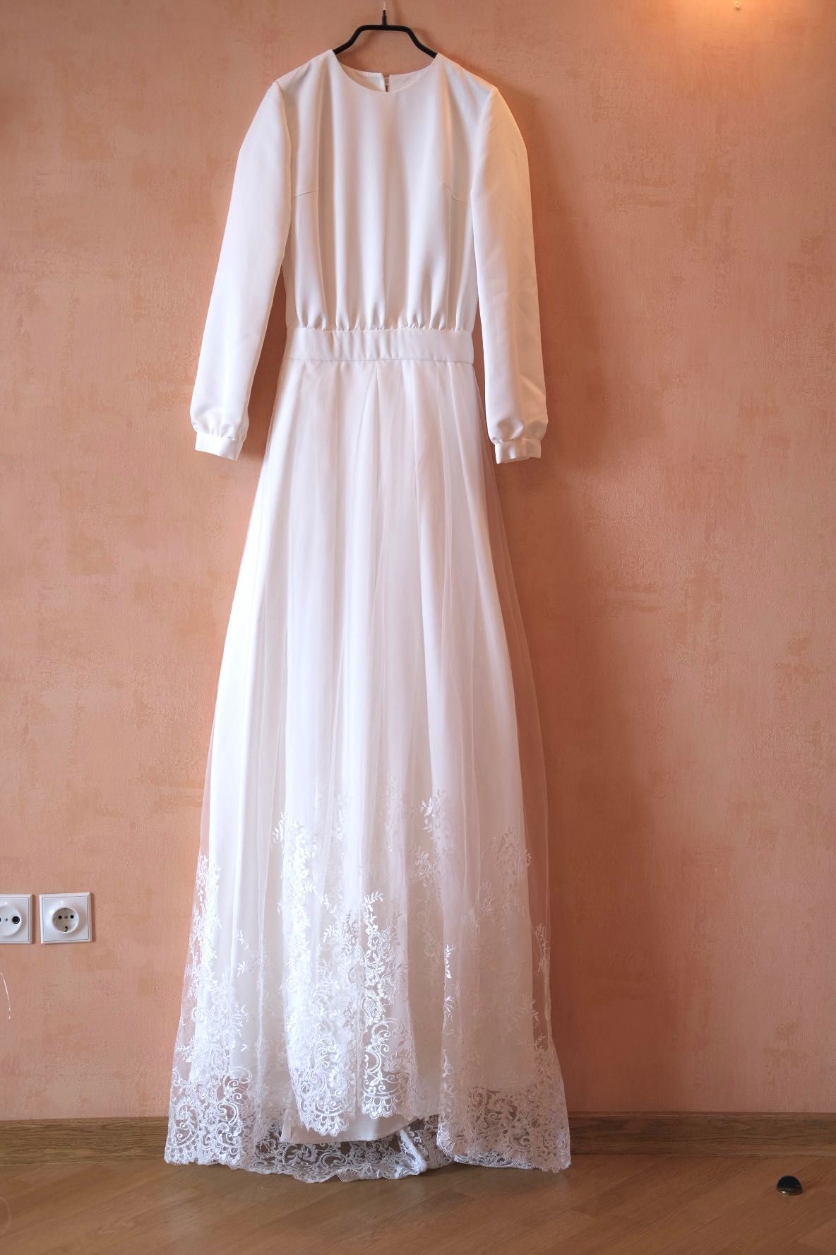 Плаття весільне біле