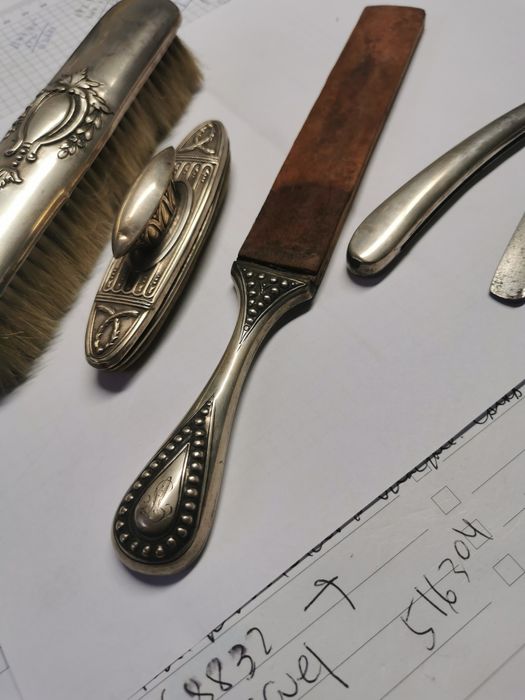 Apetrechos barbeiro prata