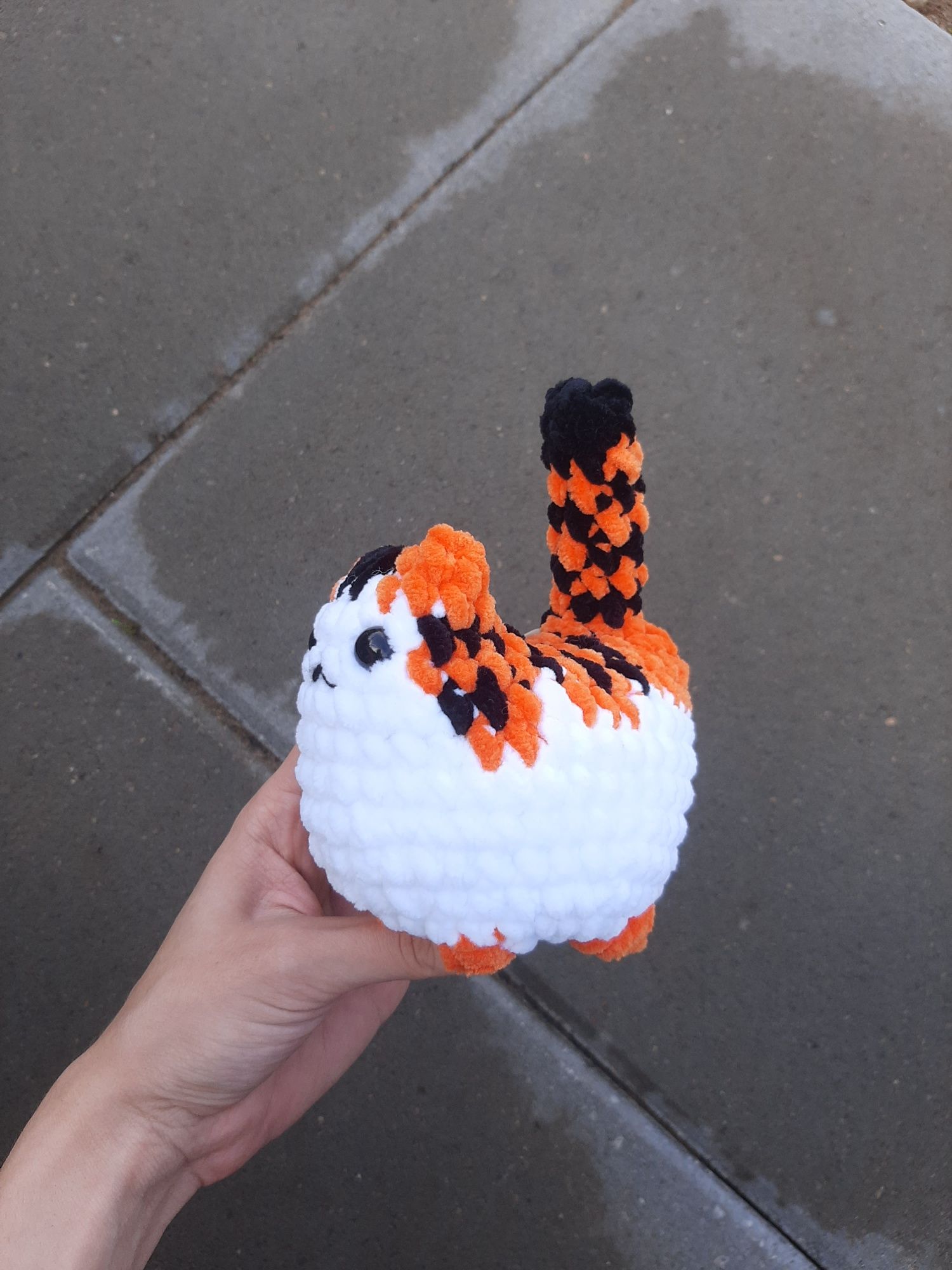 Trikolorka kotek na szydełku amigurumi
