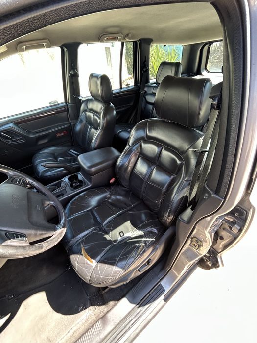 Jeep Grand Cherokee 3.1 caixa manual