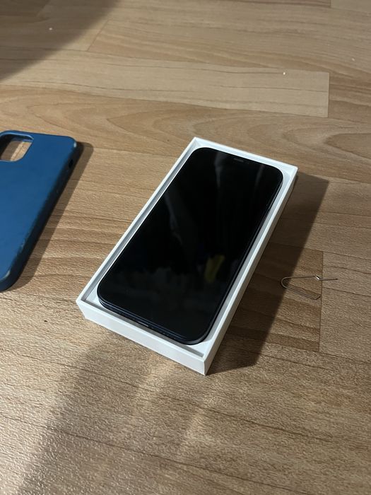 Телефон Iphone 12 128gb