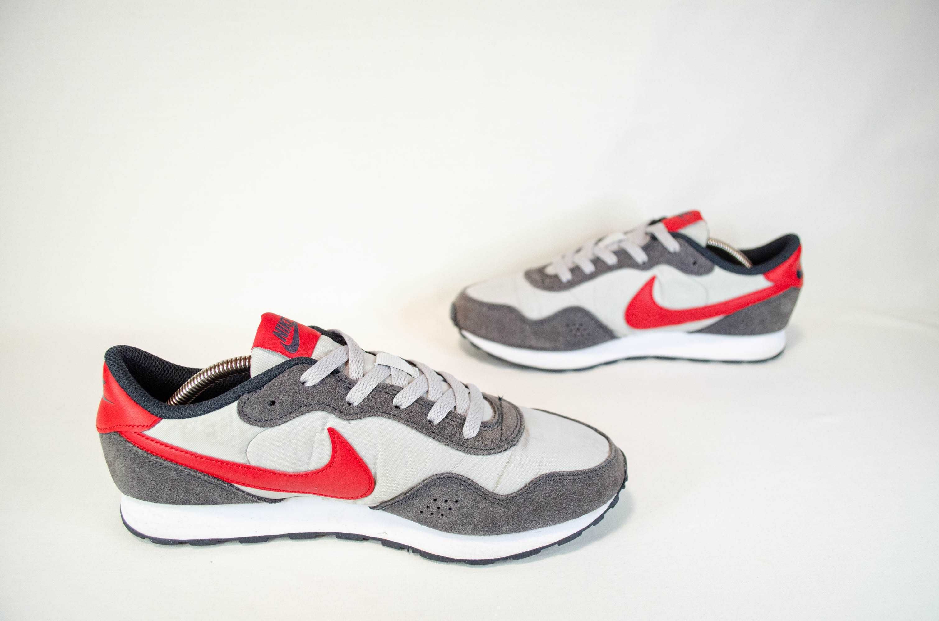 Nike MD VALIANT Кроссовки для бега Оригинал! Размер 39-40 25 см