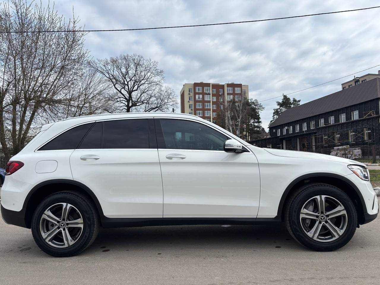 Mercedes-Benz GLC-Class 2021