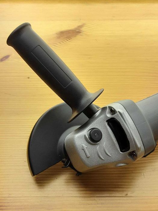 Шлифмашина  кутова INTERTOOL DT-0263 630W 125мм