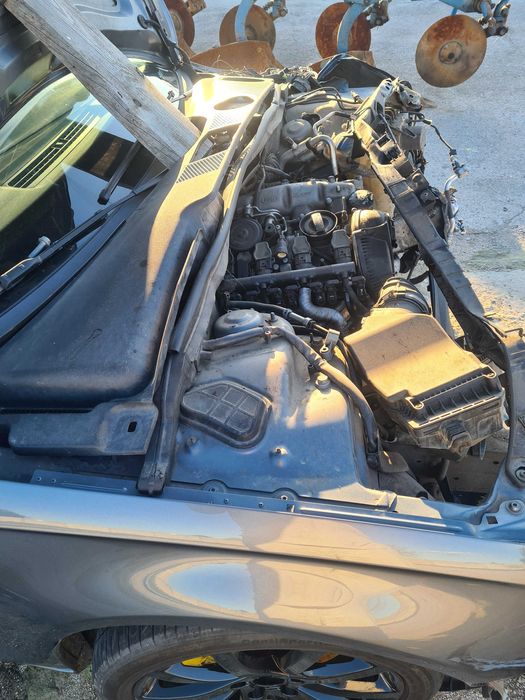 Audi a4 b8 2013r 2.0TFSI quattro po wypadku na części