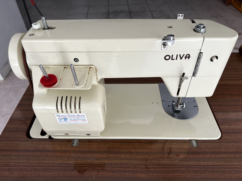 Máquina de costura Oliva CL2000