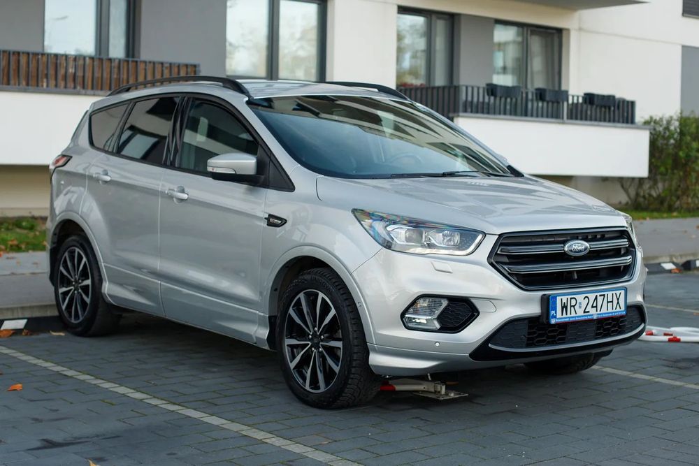 Ford Kuga ST Line / Nawigacja / Xenon / Kamera / El. Klapa/ Org. Przebieg