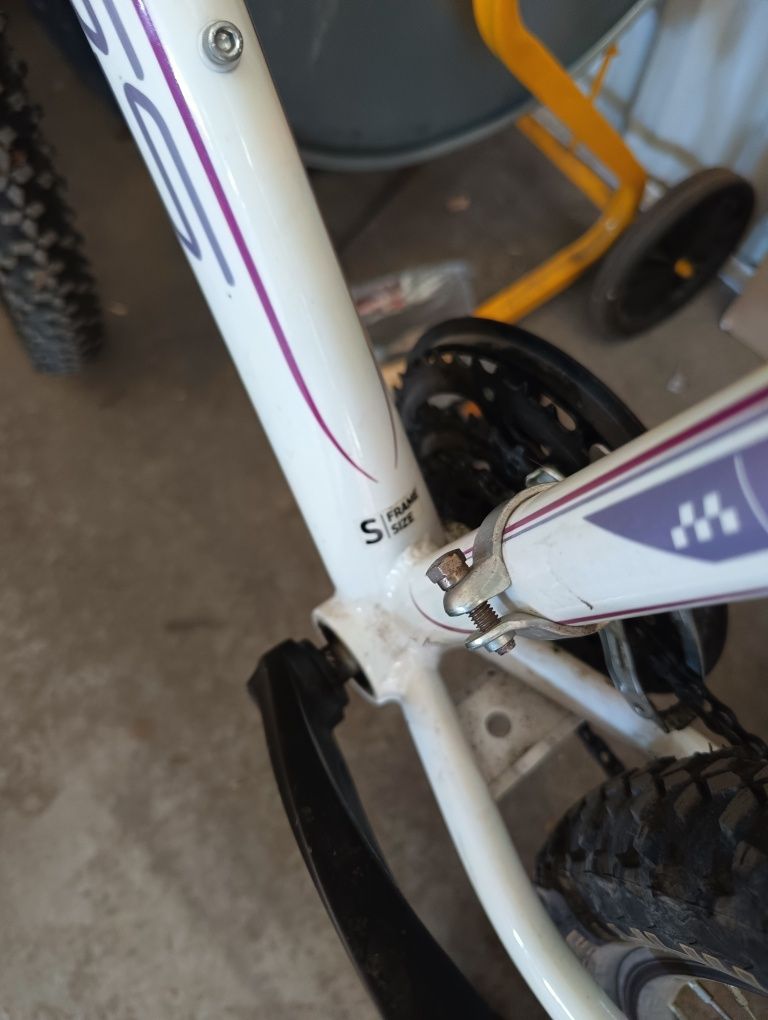 Kross Hexsagon F5 - koła 26" rama S
