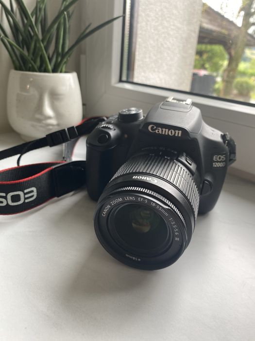 Lustrzanka Canon eos 1200d