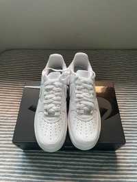 Nike Air Force 1 Low Supreme White EU 42