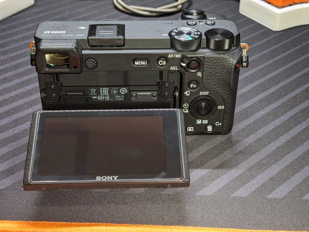 Sony Alpha A6600 (Corpo) - 24.2MP