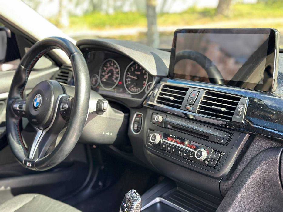 Bmw f30 328i  топова комплектація